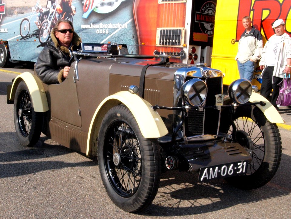MG MM12-12 dutch licence registration AM-06-31 pic1