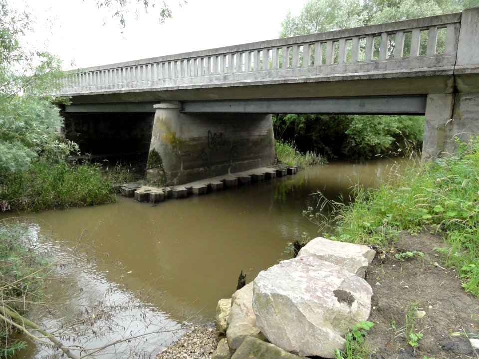 Mouacourt (M-et-M) pont du Sânon
