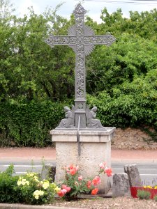 Mosnes (Indre-et-Loire) croix de chemin