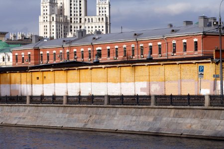 Moscow, Sadovnicheskaya Embankment, former stable building, March 2020 03