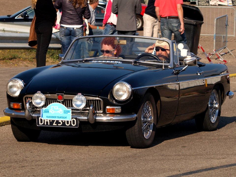 MG B dutch licence registration DH-23-00 pic1