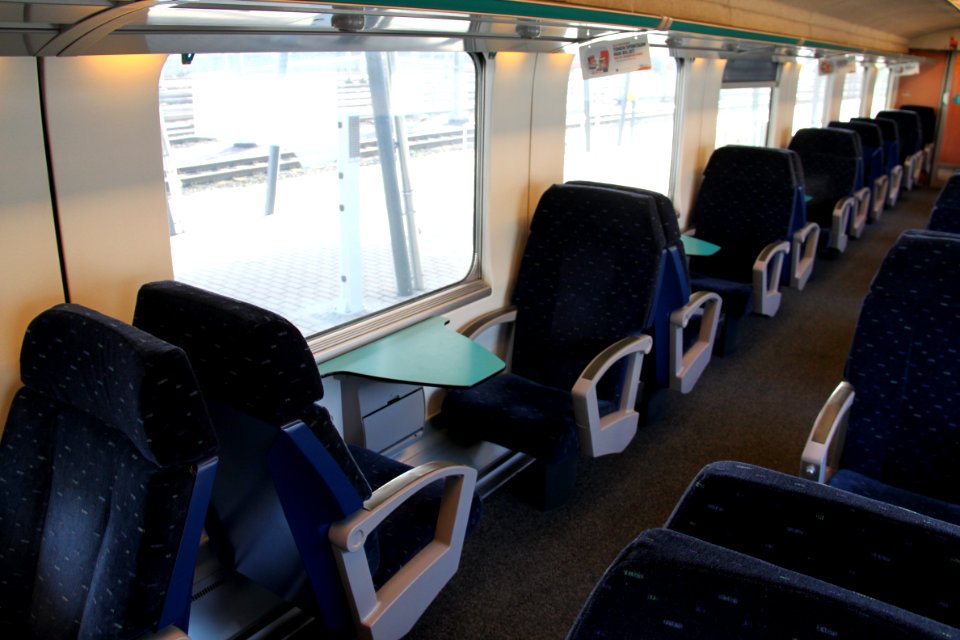 MS96 Interior first class detail