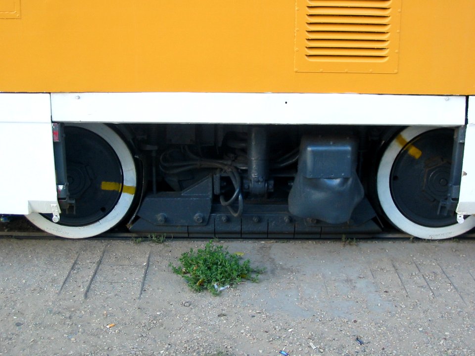 Moscow tram Tatra T7B5SU 3323 20051005 201 Таллинская улица