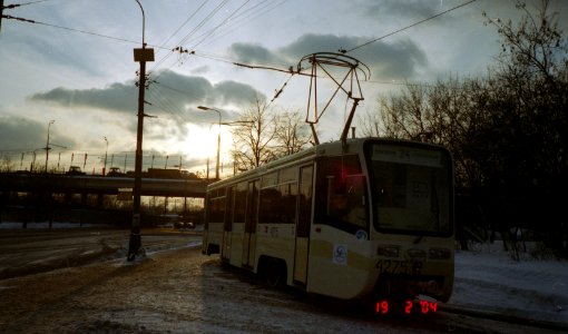 Moscow tram 4275 2004-02 Novogireyevo tram stop 71-619K