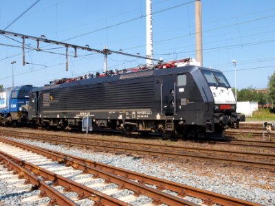 MRCE dispolok 9180 6189 112-6-D-DISPO Class 189-VL ES 64 F4-112 photo-2
