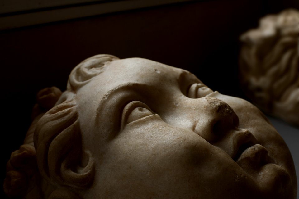 MSR - Bacchus enfant (profil) - Ra 37.a