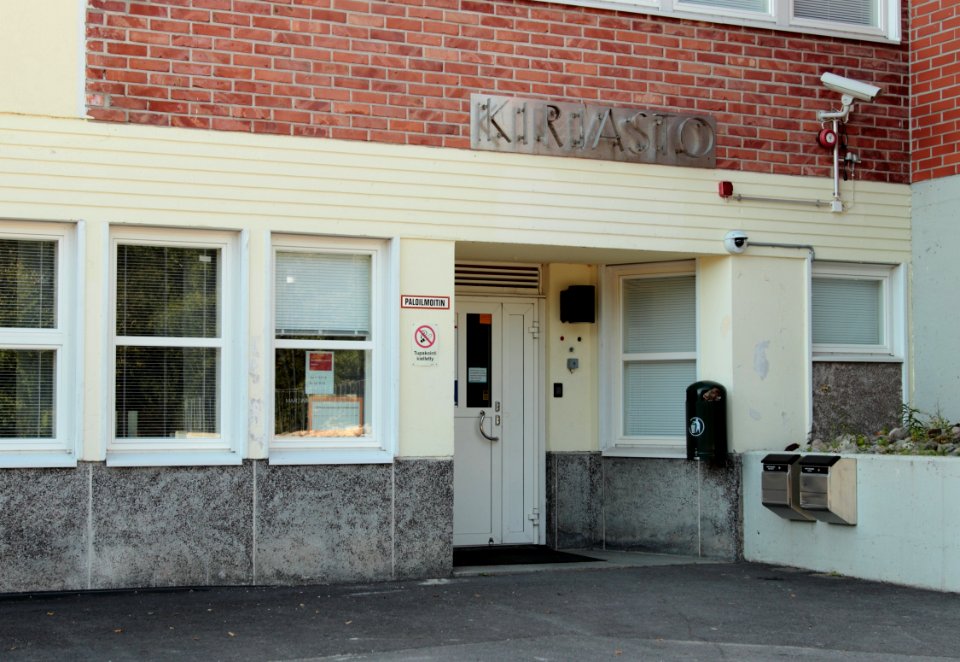 Martinniemi Library Oulu 20150823