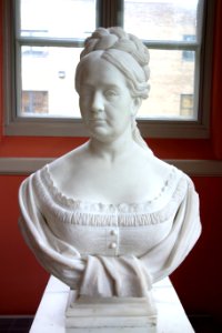 Mary Jane Seamans (Mrs. Erastus) Palmer by Richard H. Park, c. 1860-1870, marble - Albany Institute of History and Art - DSC08268