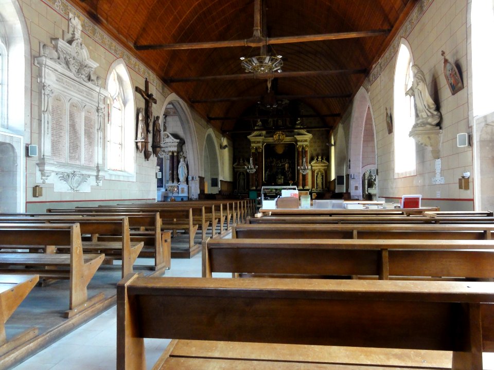 Marolles-les-Braults (Sarthe) église intérieur, nef