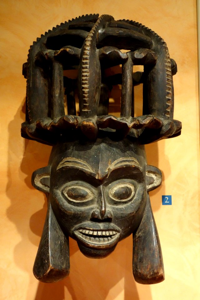Mask, Northwestern Grassfields, Babanki - Glenbow Museum - DSC00402