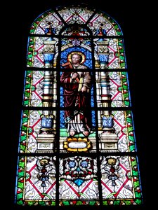 Maroilles (Nord, Fr) église vitrail 12 apôtres 05