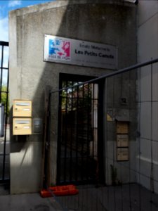 Lyon 4e - Rue Hénon - École maternelle Les Petits Canuts, entrée