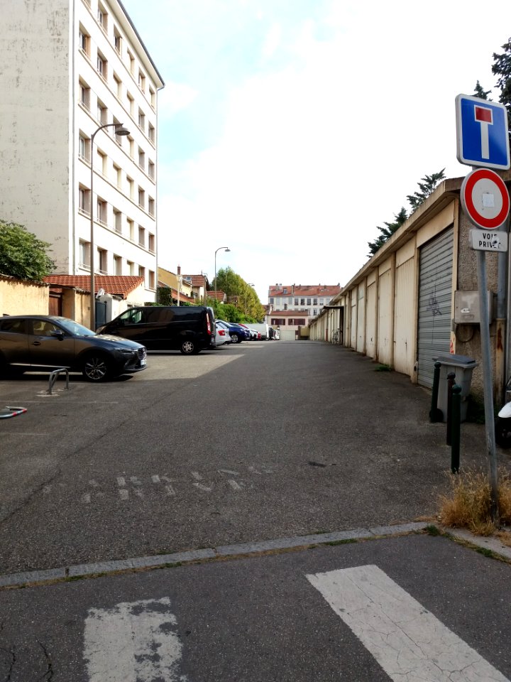 Lyon 4e - Rue Marie Henriette, depuis la rue de Cuire