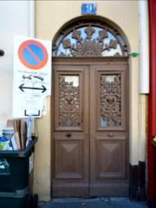 Lyon 4e - Place Tabareau, porte au numéo 9