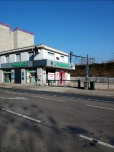Lyon 9e - Rue de Saint-Cyr - Pharmacie du 9e - Avec drive et dépistage Covid-19