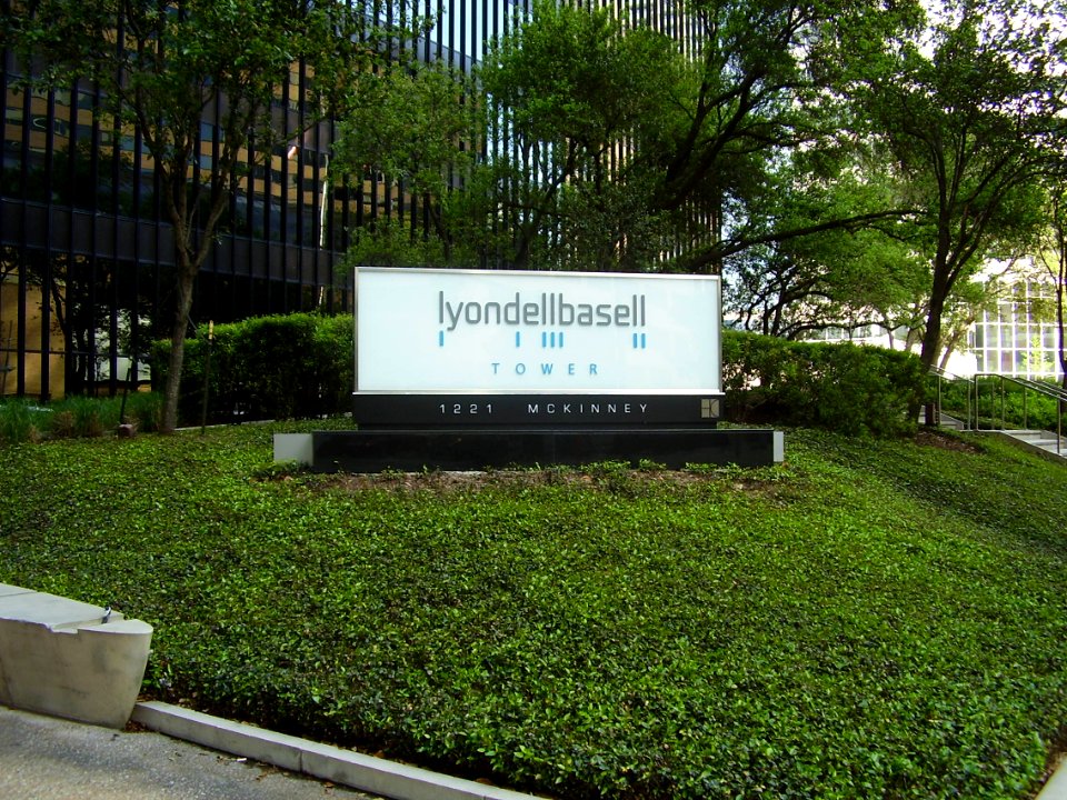 LyondellbasellTower