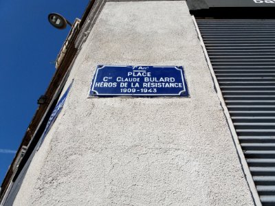 Lyon 7e - Place du Commandant Claude Bulard, plaque