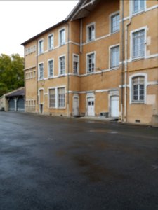 Lyon 6e - Rue Duguesclin - Annexe du collège Vendôme - Cour et façade