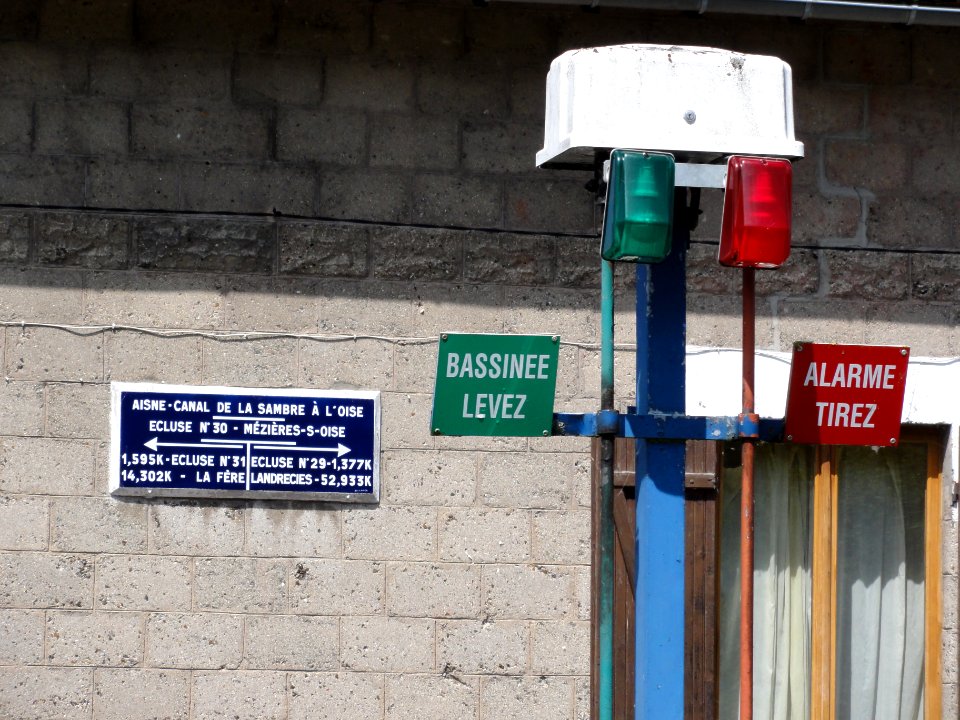Mézières-sur-Oise, écluse, détail