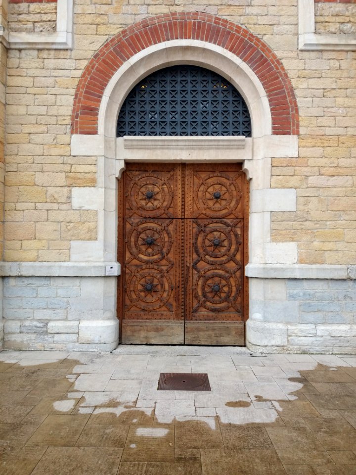 Lyon 5e - Fourvière Hôtel - Porte arrière