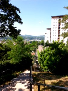 Lyon 9e - Rue de la Carrière vue depuis l'allée du 80 montée de l'Observance
