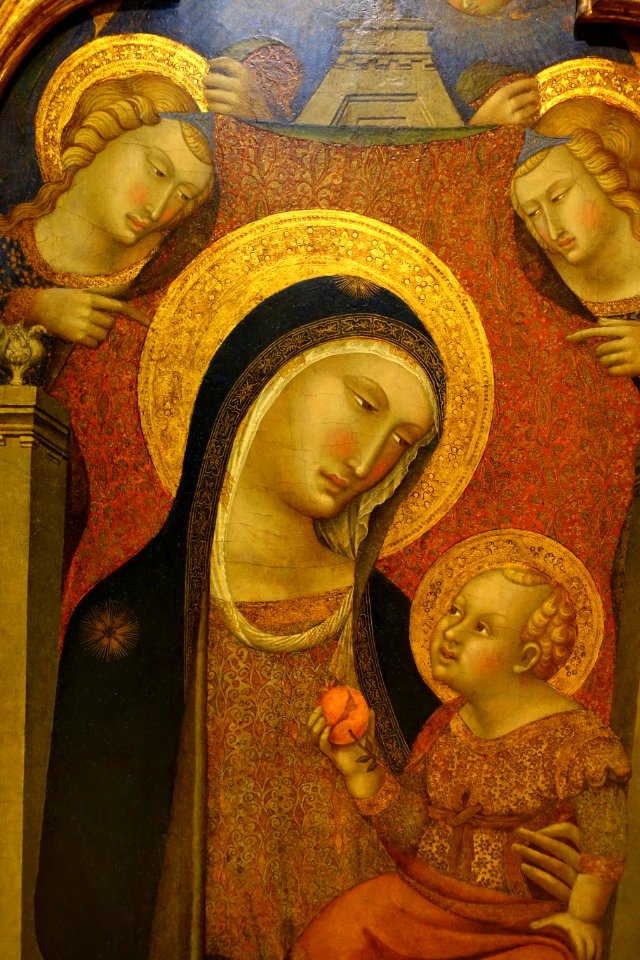 Madonna and Child with Angels, by Niccolo di ser Sozzo Tegliacci, detail, c. 1360, tempera on wood panel - University of Arizona Museum of Art - University of Arizona - Tucson, AZ - DSC08210