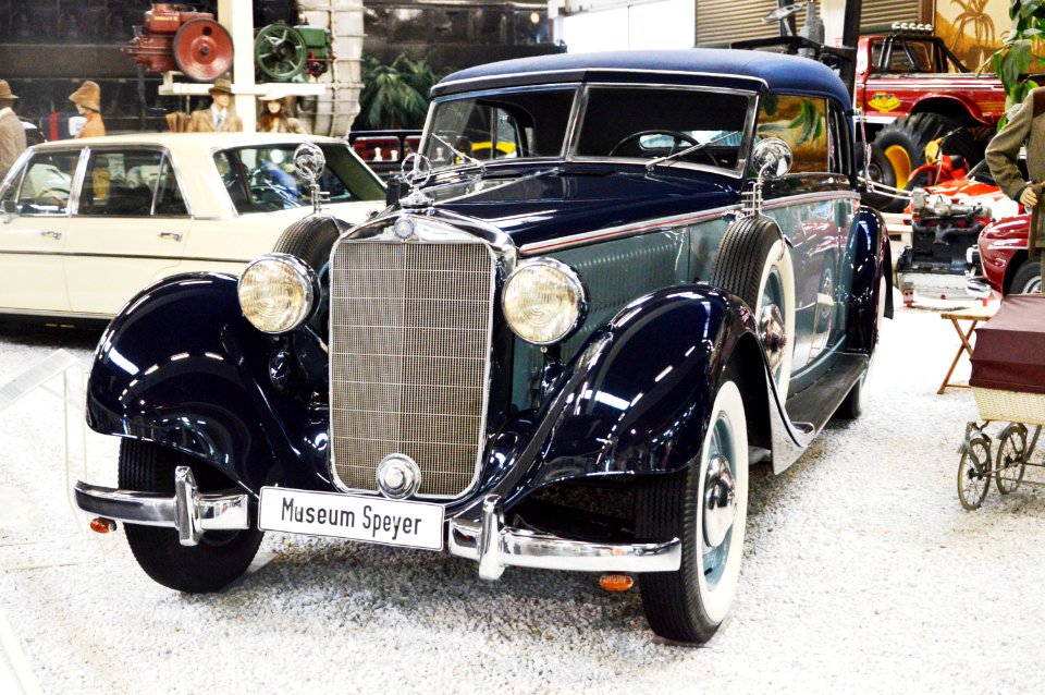 Mercedes Benz 320 Convertible 1938 Spielvogel