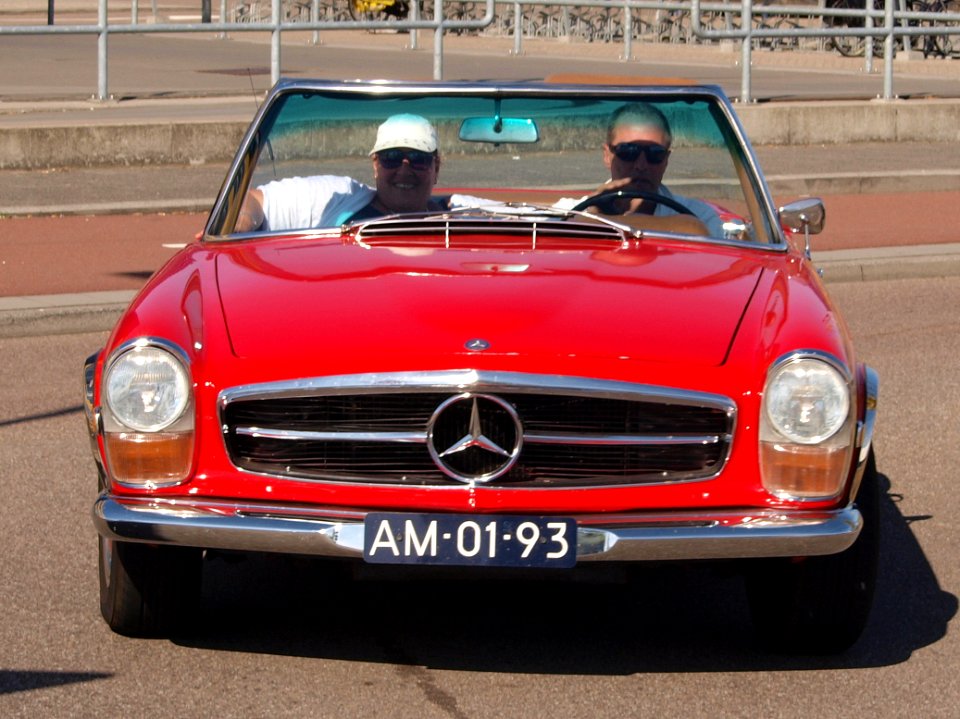 Mercedes-Benz 230SL AM-01-93 pic2
