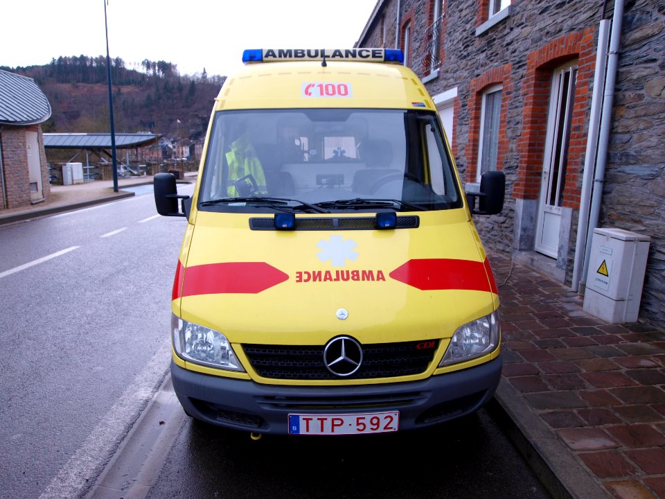 Mercedes Sprinter CDI Ambulance A.m.u. La Roche pic1