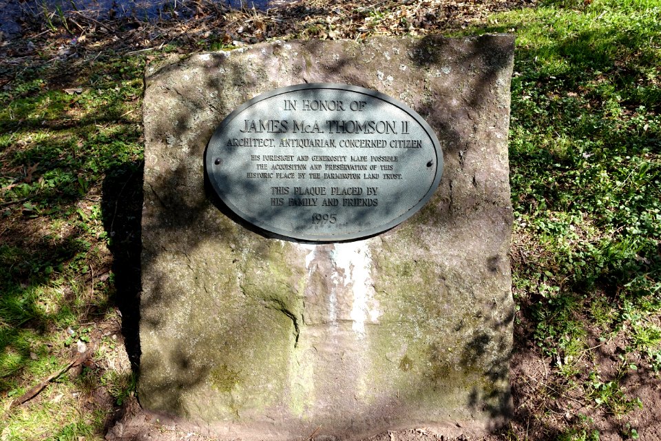 Memorial - Farmington Canal Aqueduct - Farmington, CT - DSC02151
