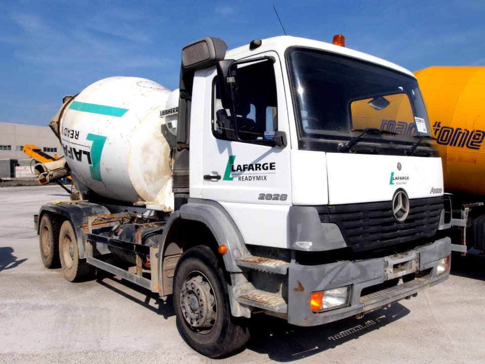 Mercedes Ateco 2628 p2