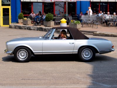 Mercedes Benz 280 SL (1970) p2