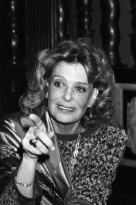 Melina Mercouri tijdens haar toespraak, Bestanddeelnr 933-5219