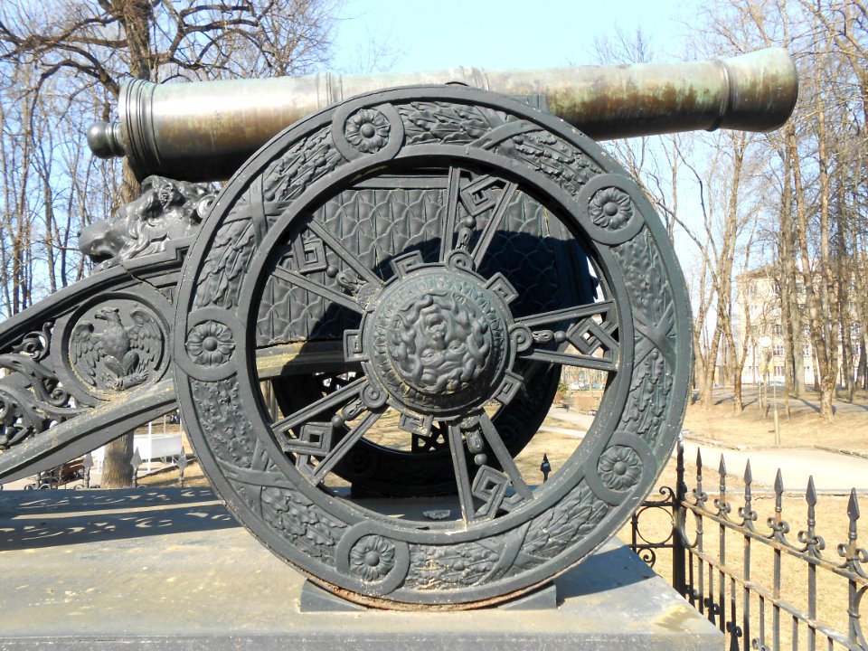 Memorial to the Battle of Smolensk - Cannon - 17