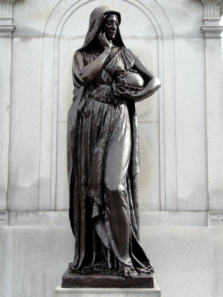Memory Statue by Cyrus Edwin Dallin - Sherborn, MA - DSC02948