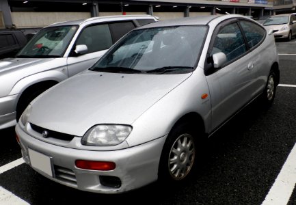 Mazda FAMILIA NEO (BH) front