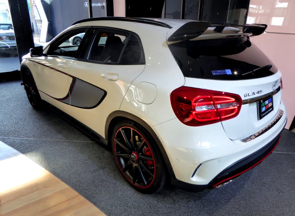 Mercedes-Benz GLA45 AMG 4MATIC Edition 1 (X156) rear