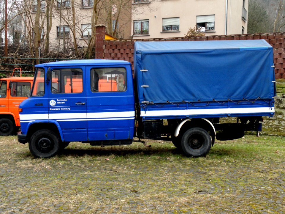 Mercedes 409 Technisches Hilfswerk Ortsverband Homburg
