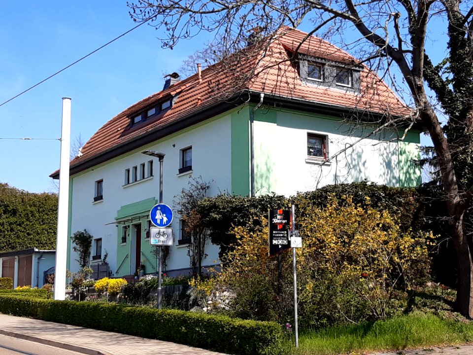 Merseburg, Vor dem Klausentor 17