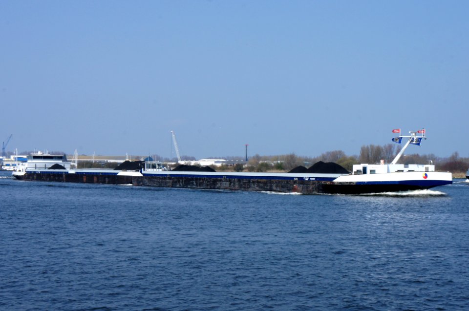 Marianne - ENI 02325942 & Marianne II - ENI 02326253, Noordzeekanaal, Port of Amsterdam, pic1
