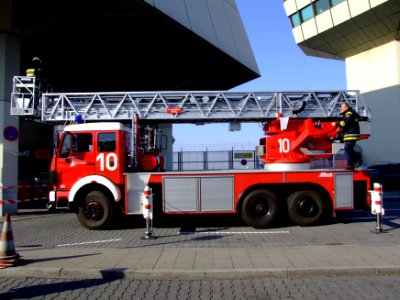 Mercedes 2228 Berliner Flughäfen no10 pic2