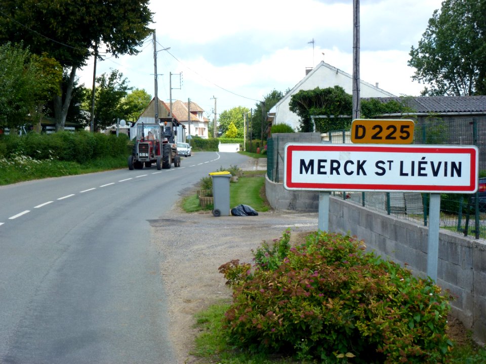 Merck-Saint-Liévin (Pas-de-Calais, Fr) city limit sign