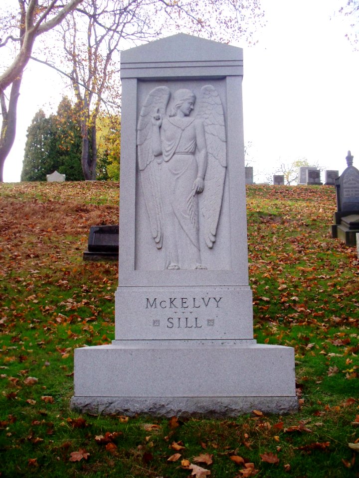 McKelvy-Sill Monument, Allegheny Cemetery, 2015-11-02, 01