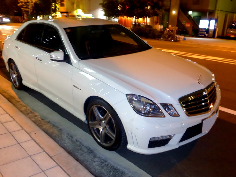 Mercedes-Benz E63 AMG (W212) at night front
