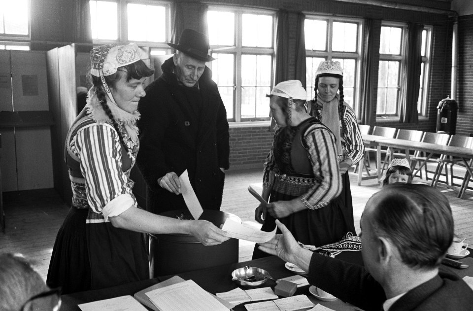 Marken stemt voor Provinciale Staten, Bestanddeelnr 913-7012