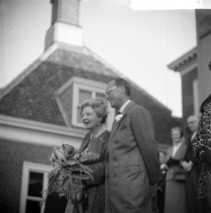 Manifestatie in verband met 12,5 jarig regeringsjubileum van H. M. . Koningin Ju, Bestanddeelnr 912-1836