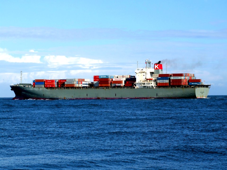Manhatten Bridge p9, leaving Port of Rotterdam, Holland 01-Jan-2005