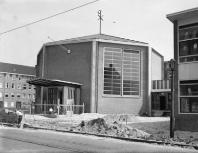 Maranathakerk nieuwe Hervormde Kerk in aanbouw, Kruinderstraat, Amsterdam, Bestanddeelnr 907-2825