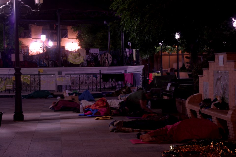 Marcha indignada - Noche en la plaza 013
