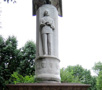 Marconi statue Church Square jeh